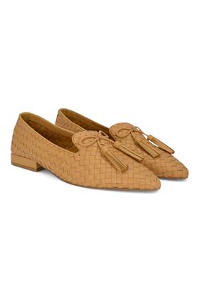 Mocassinom in pelle intrecciata colore cuoio. ELVIO ZANON | EB0101X-GRANO